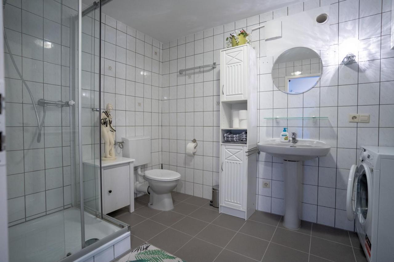 3-Zimmer Haus 85Qm Mit Balkon Bis Zu 8 Personen Winningen Eksteriør bilde